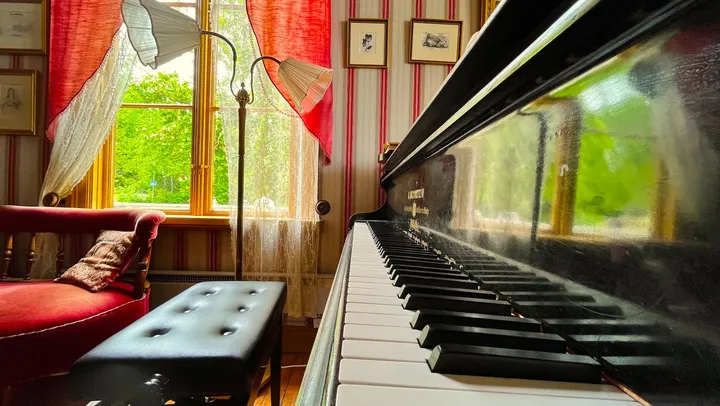 Musik i sommarkväll "Pianomusik i sensommarkväll" – Visby