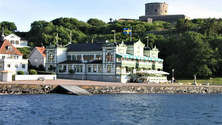 Guidad stadspromenad i Marstrand