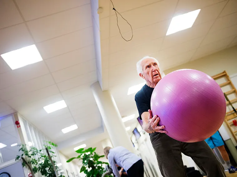Cirkelgympa - prova på under Senior-oktober – Fårösund