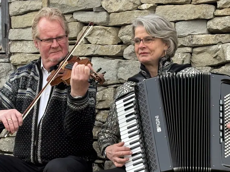 Musik i höstkväll, Andreas och Helena Duo – Klintehamn