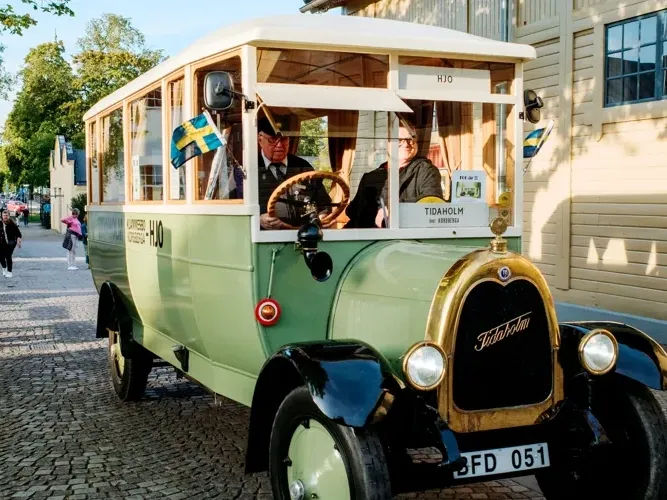 Konsttur med Klingvallsbussen