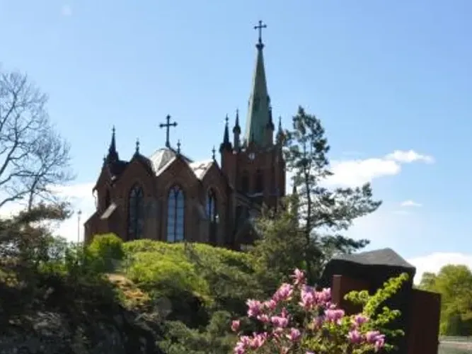 Pilgrim - Invigning av Trollhättans kyrka 