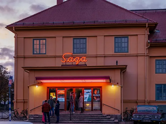 Bio Saga - Lilla spöket Laban busar vidare