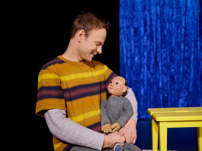 Ensam mullvad på en scen - Teater Barbara