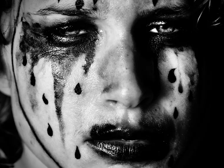 Avtryck Tjörn: MEDEA-revenge shall purify my blood