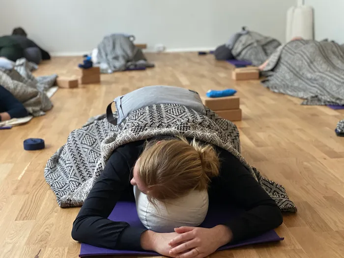 Yogakurs - Slow Friday